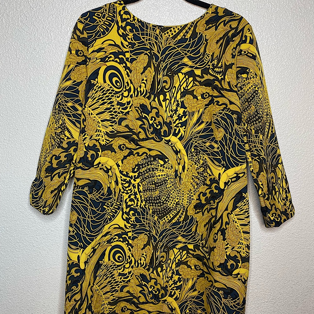 Navy & Gold 3/4 Sleeve Shift Dress